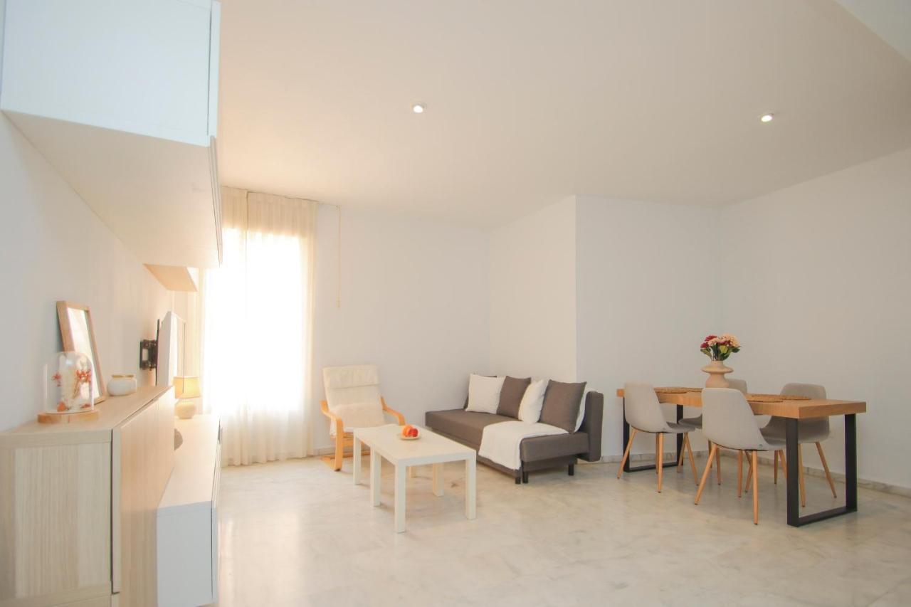 Modern Apt - Luxe Queen Bed - Walk To Isla Magica Севілья Екстер'єр фото